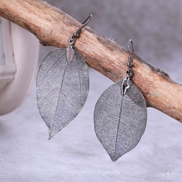 Silver Earrings Bohemian style Gray Leaf - Picture 1 of 4